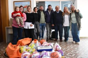 Saladillo | Entregaron equipamiento deportivo en la Escuela N° 18 por su participación en Reciclatón KIDS.-