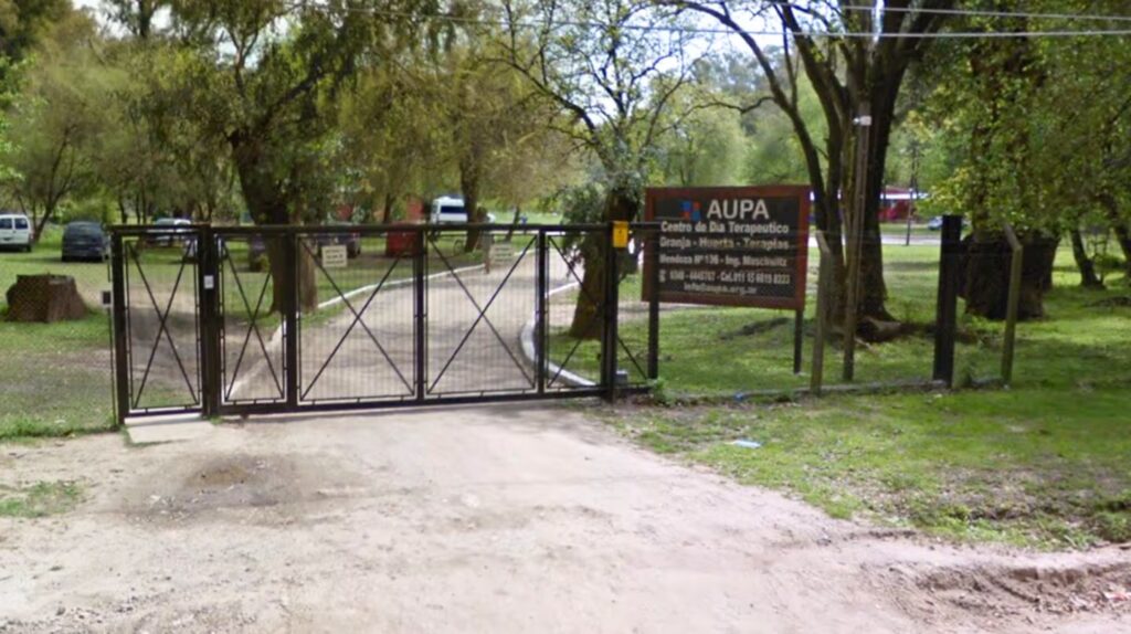 Ingeniero Maschwitz | Investigan la muerte de una nena de 13 años en la pileta de un centro terapéutico.-