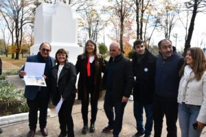Álvarez de Toledo | Reconocieron a vecinos históricos de durante el acto por el 110° aniversario.-