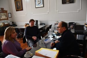 El Intendente Salomón recibió a la Diputada y Profesora Sandra París.-