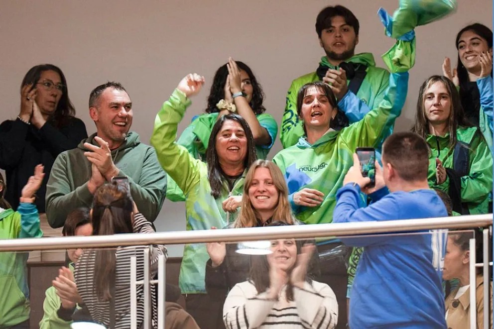 Neuquén | “Ningún deportista tendrá que elegir entre estudiar y competir”.-