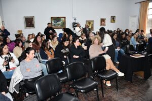 Se realizó el encuentro "Sostener el desarrollo de las Infancias para estar alerta a las señales de alarma".-