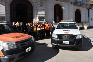 Presentaron la nueva movilidad de Defensa Civil Saladillo.-