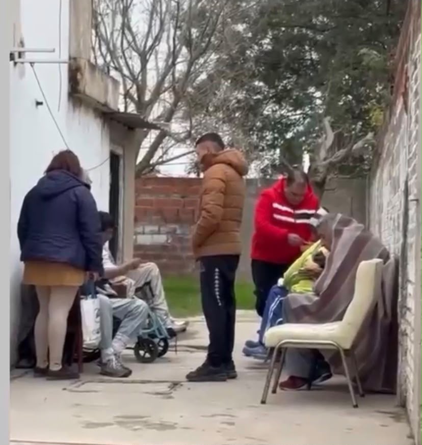 Santa Fe | Así reaccionaron los vecinos al enterarse de lo que vivían los abuelos del hogar clandestino.-