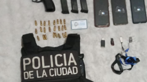 General Alvear | Dos policías de CABA fueron detenidos por presunta venta de información reservada para facilitar delitos vinculados al robo de vehículos.-