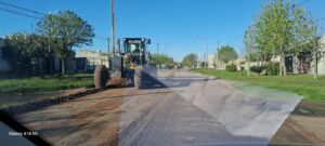 Trabajos de mantenimiento del camino a la Escuela 7.-